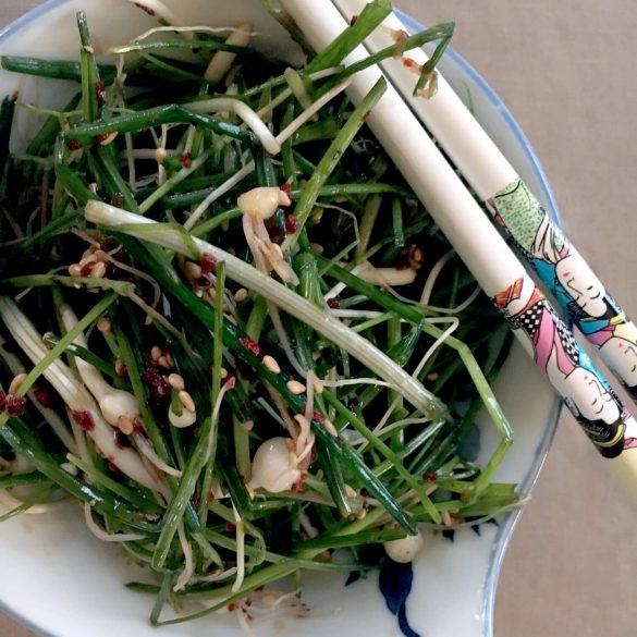 Korean green onion/chive salad ready to eat.