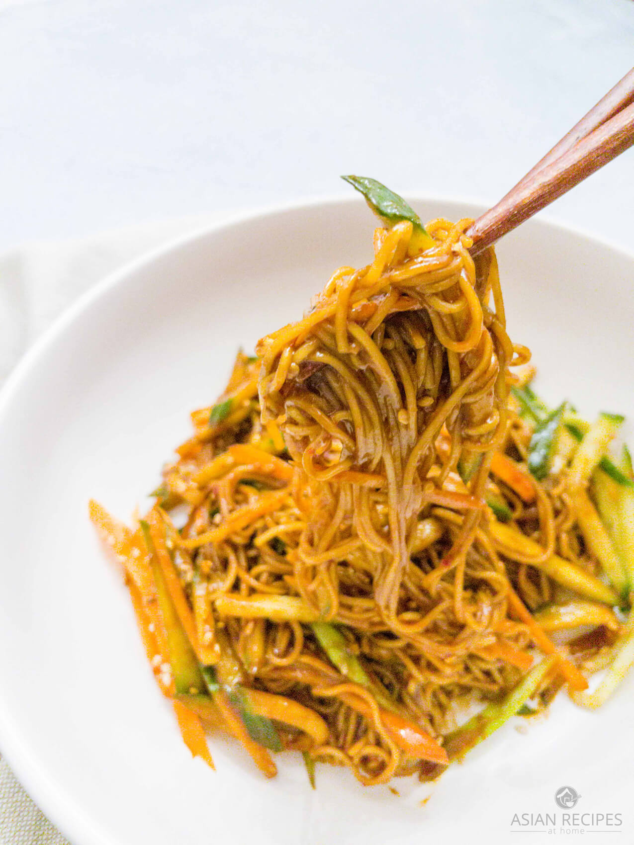 Noodles covered in a spicy gochujang sauce is the perfect cold noodle bowl to have during Summer!